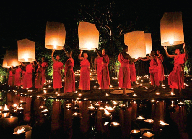 A lantern ceremony on the lake - Ok Om Bok Festival