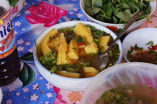 Banh duc ngo - Bac Ha Travel Guide