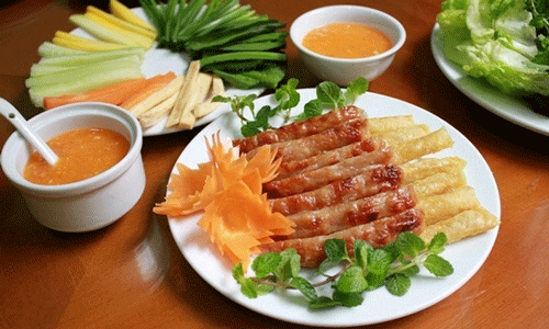 Grilled fermented pork roll - Nha Trang Travel Guide