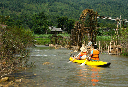 Kayaking - Thanh Hoa Travel Guide