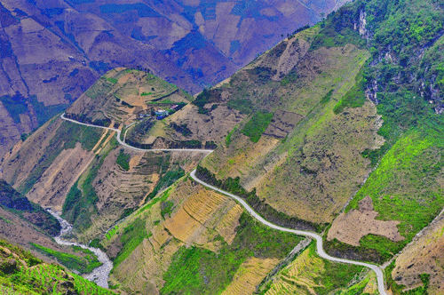 Ma Pi Leng Pass - Ha Giang Travel Guide