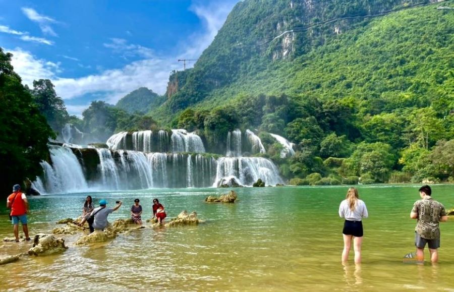 Explore limestone landscapes and ethnic culture in stunning national parks in Vietnam