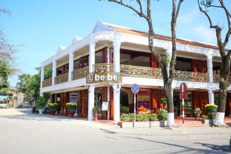 During Golden Coast Journey you can get your own costume at tailor like Be be, a famous bespoke tailor in Hoi An.