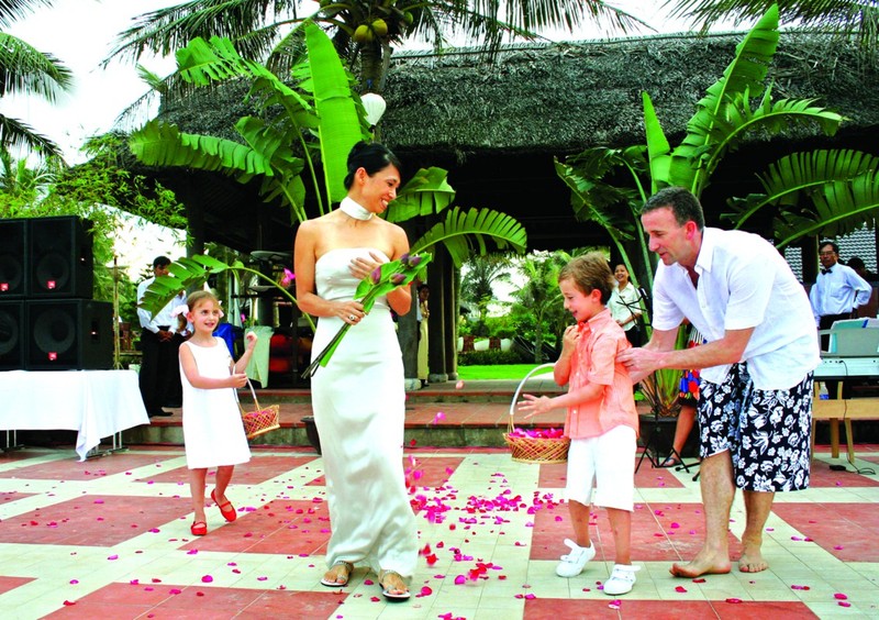 Vietnam and the paradises for Destination Wedding