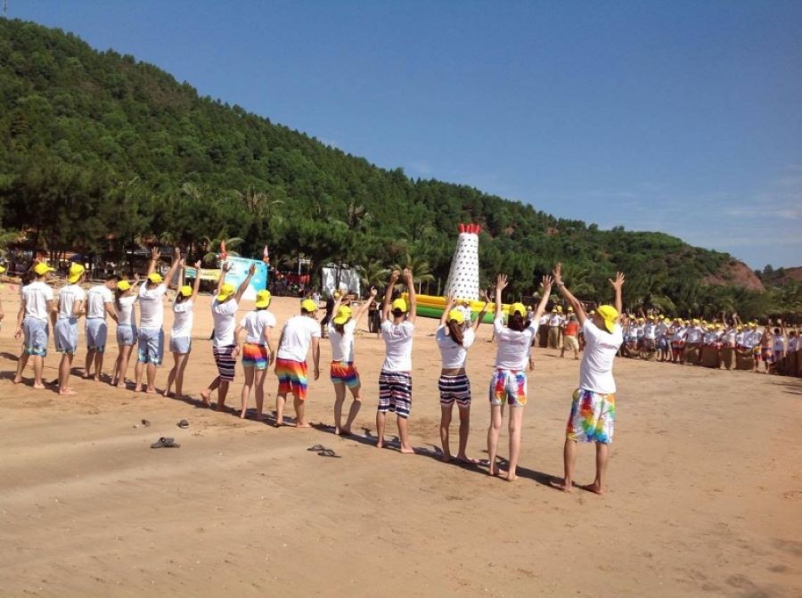 Warm waves, gentle breeze-ideal season at Bai Lu Beach Vietnam begins.