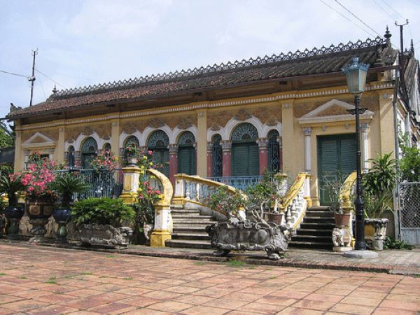 Binh Thuy Old House