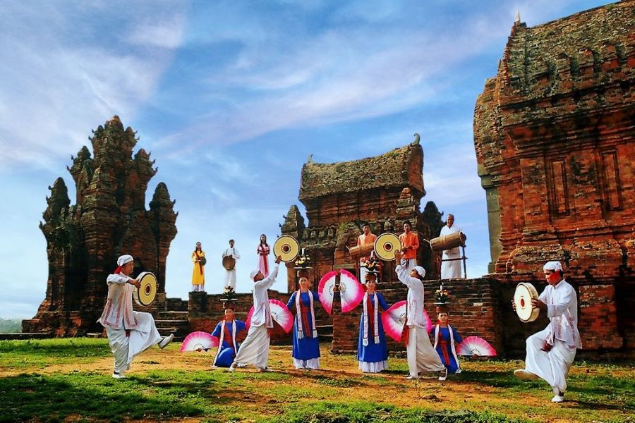 Discover Cham Temple, a cultural treasure highlighting Cham artistry and sacred rituals.