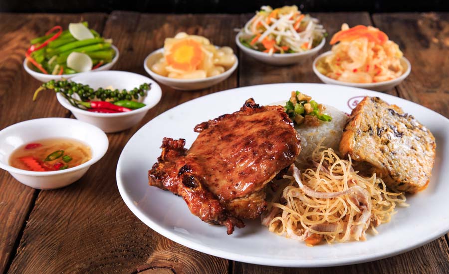 Cơm tấm, a famous Vietnamese food - best dishes