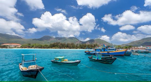 Con Dao Island - a paradise archipelago