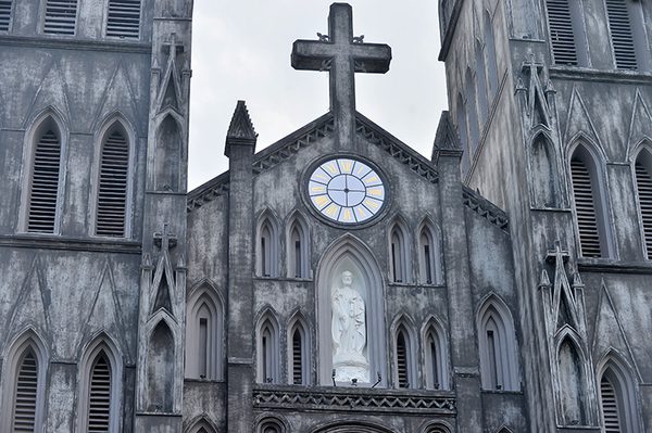 The stone cross at Saint-Joseph Cathedral