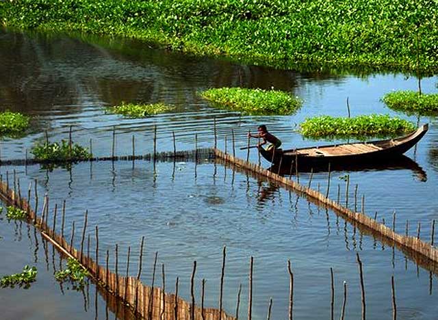 Kampong Khleang village