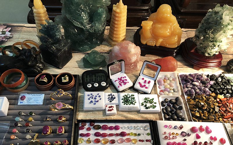 Gemstones on purchase at Luc Yen Natural Stone Market