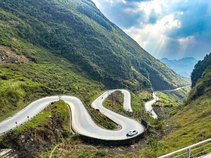 New Vietnam travel spots 2025 highlight Ha Giang Loop’s breathtaking mountain roads