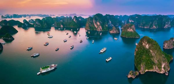 Ha Long Bay, a Must-See in Northern Vietnam!