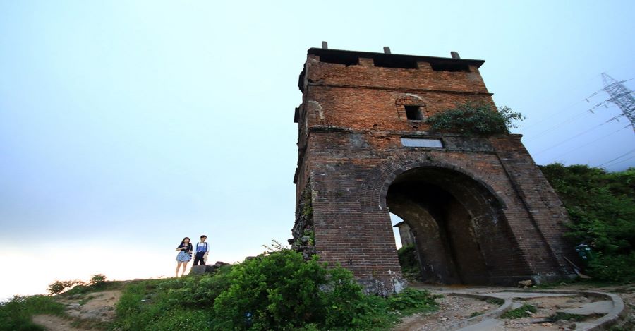 Storms pass Hai Van Quan, yet history endures within Hue Ancient Citadel.
