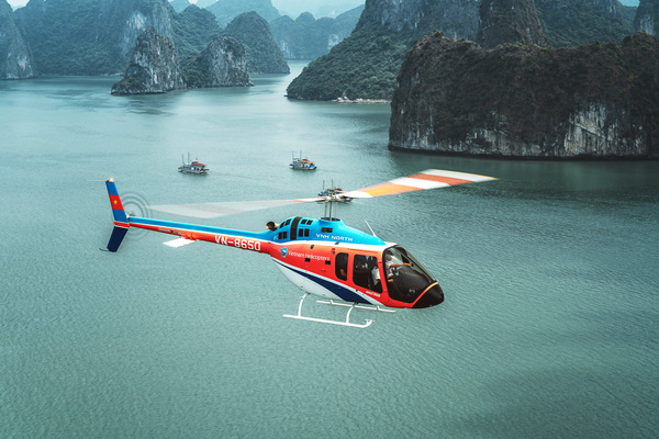 Helicopter in Halong Bay
