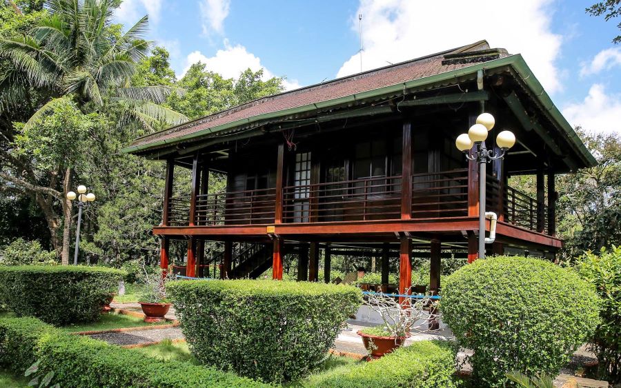 The Ho Chi Minh Museum visit isn’t complete without seeing his humble stilt house nearby
