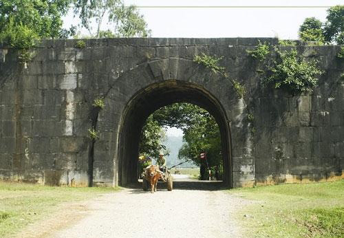 Ho Dynasty Citadel, a world cultural heritage