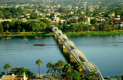 Truong Tien Bridge, Hue Citadel
