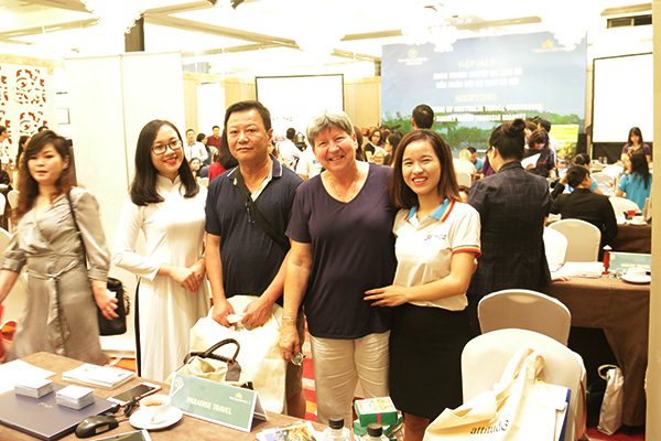 PT team with Mr. Peter Huu Tri Duong from Wing Sing and Mrs. Marilyn Ann Brown from Reho travel