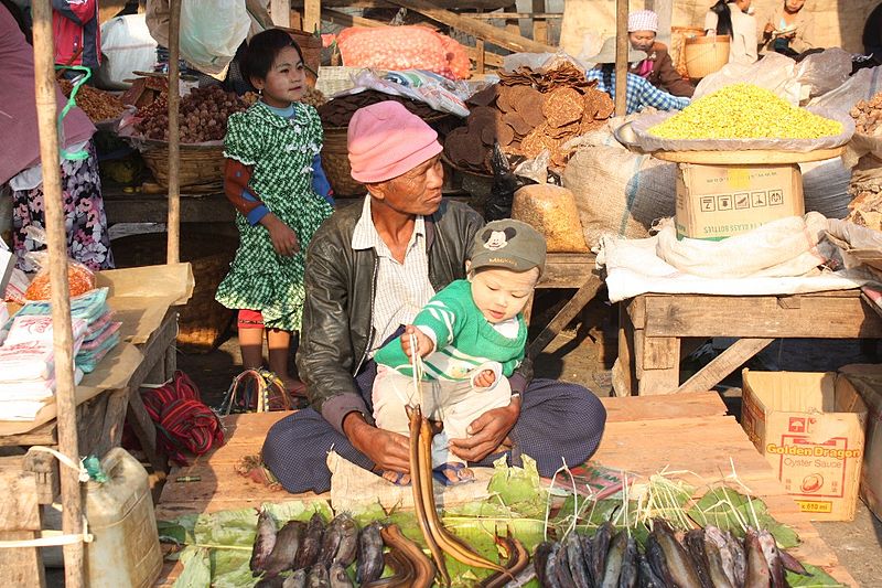 Kalaw Central Market - Trekking in Myanmar