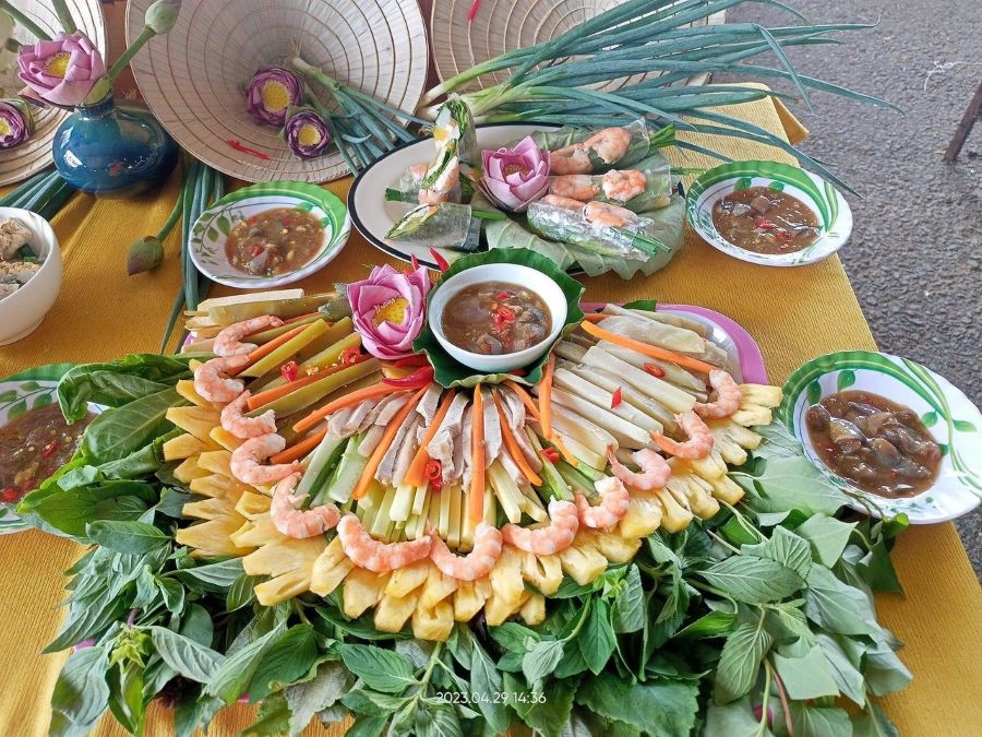 Three Bowls One Vietnam, savoring Khoai Mam Song’s unique, bold flavors together delightfully.