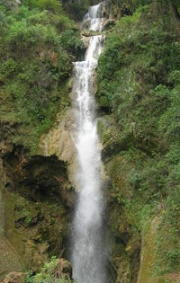 Khouangsi Waterfalls travel guides, Khouangsi Waterfalls tours in Laos