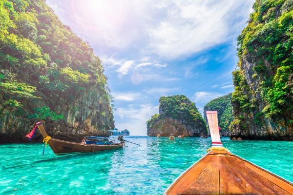 Krabi is renowned for its breathtaking beaches and islands, featuring powdery white sand and clear turquoise waters