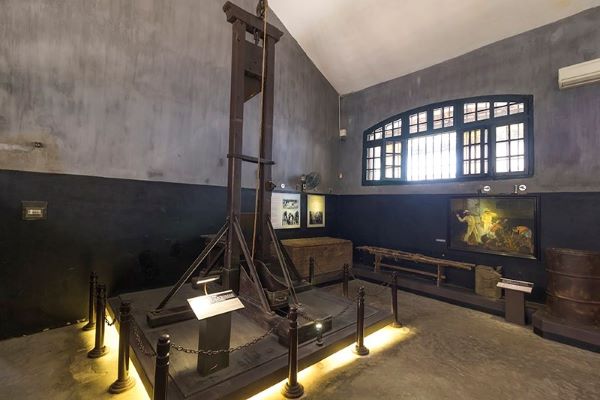 The portable guillotine, used for some executions at the Central House.