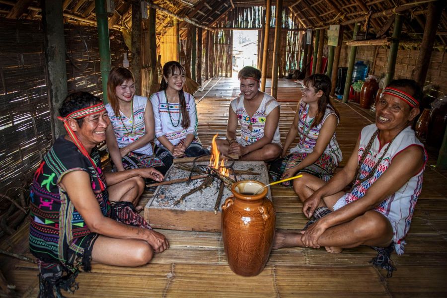 Discover the Ma people’s unique heritage, alive through their colorful daily life.