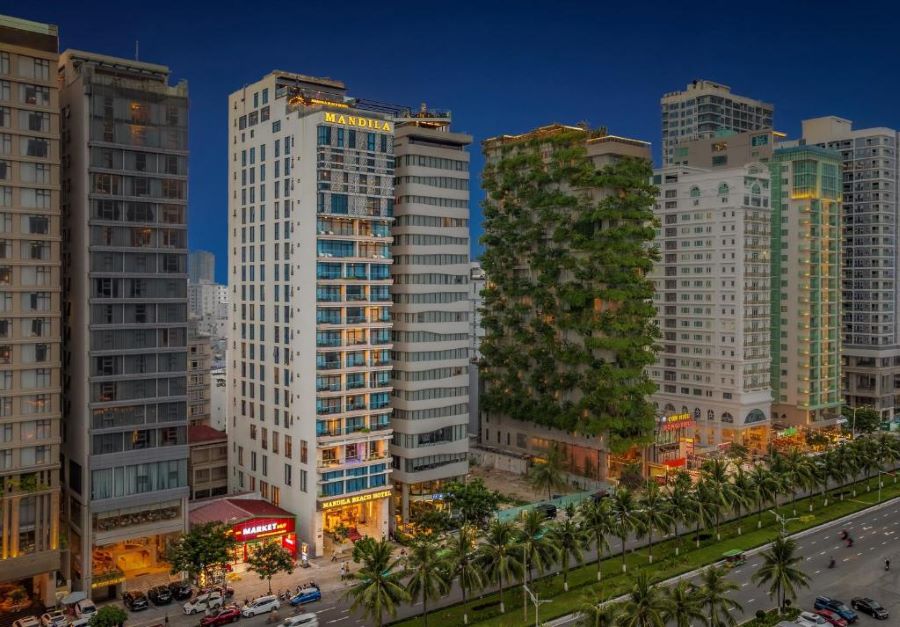 Mandila Beach Hotel Da Nang stands tall among cheap beach resorts in Vietnam.