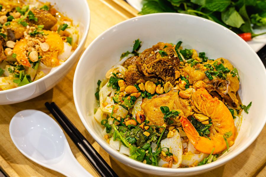 Three Bowls One Vietnam, savoring Mi Quang’s rich, aromatic flavors from Quang Nam.