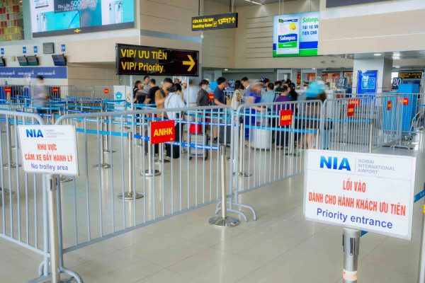 Hanoi airport fast track services