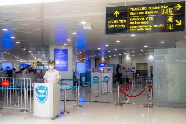 Hanoi airport fast track