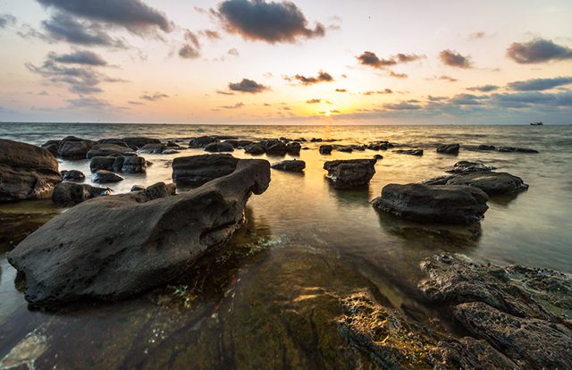 The unique and breath-taking beauty of Ong Lang Beach will make your speechless
