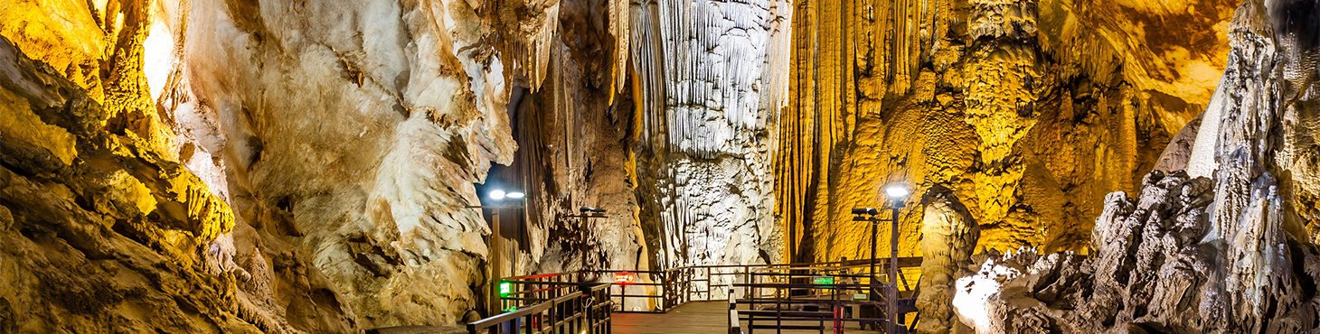 Historical DMZ tour and Paradise Cave 2 days 1 night
