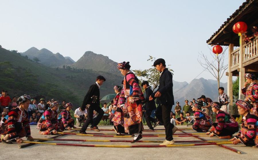 Lo Lo People perform rain dance, honoring ancestors and pleading for seasonal blessings