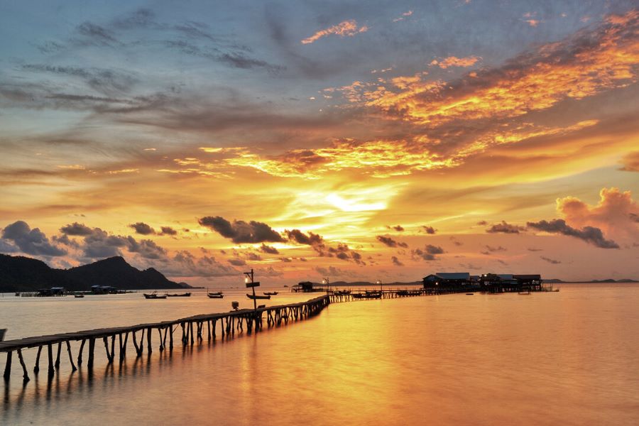 Fishing villages in Vietnam reveal charm through peaceful scenes at Rach Vem