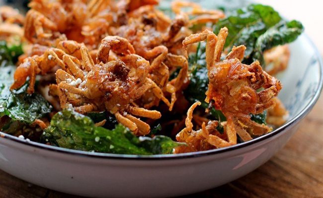 Roasted mountain stream crab with salt and aromatics