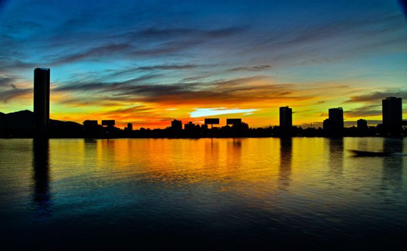 Romantic sunrise on Han River