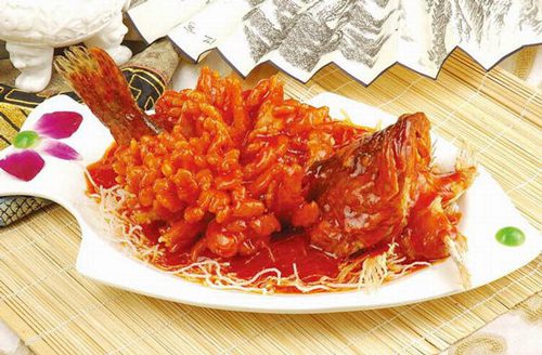 Squirrel-shaped Mandarin fish - Suzhou Travel Guide