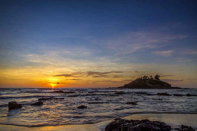 Sunrise on Vung Tau beach