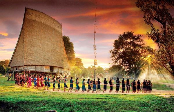 Different ethnic cultures and traditions exist in Tay Nguyen