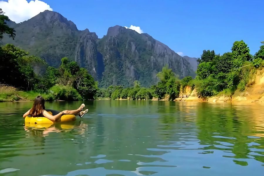 Tubing in Vang Vieng is an unique experience and one of the major reasons why visit Laos