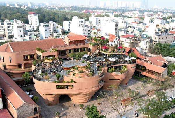 Unique Bat Trang Ceramic Museum 