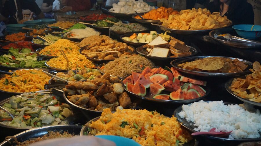 Why visit Vang Vieng? Local dishes blend freshness, spice and unforgettable culinary charm