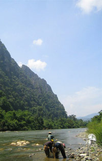 Vang Vieng travel guides, Vang Vieng tours in Laos