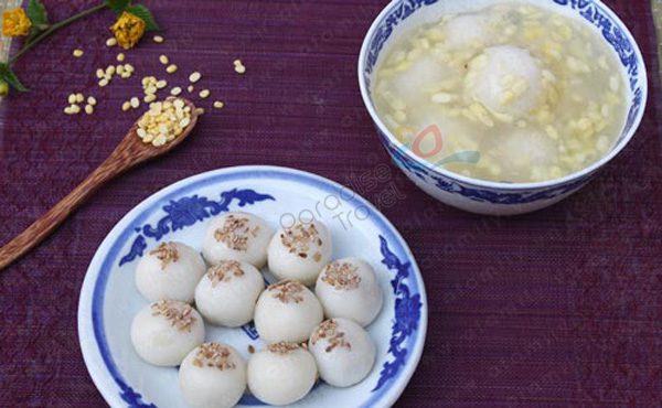 Vietnam-festival-and-holiday-cold-food-festival-paradise-travel