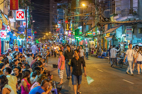 Bui Vien walking street