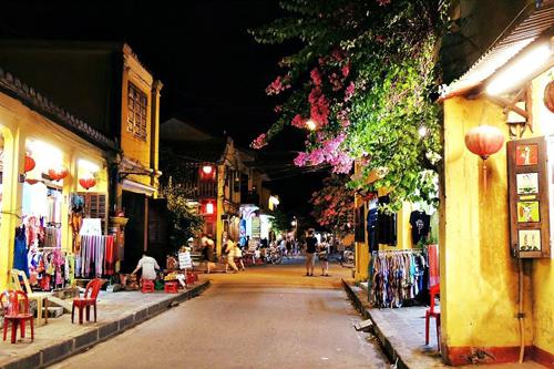 Nguyen Phuc Chu street